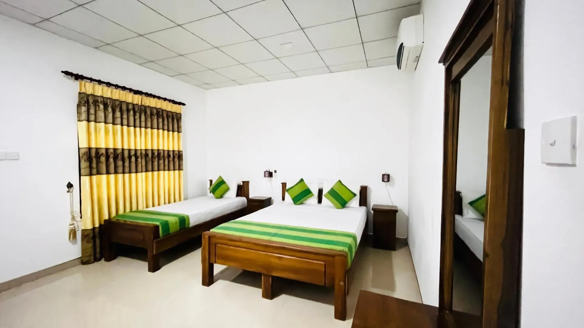 Rum i privatbostad Sigiri Cardamon Villa Sigiriya